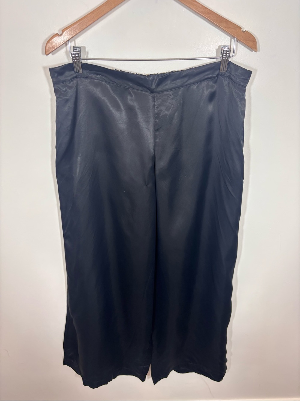 Athleta cool calm pant NWT XL Black Satin Feel Wide Leg Relaxed Pull On - Picture 5 of 16